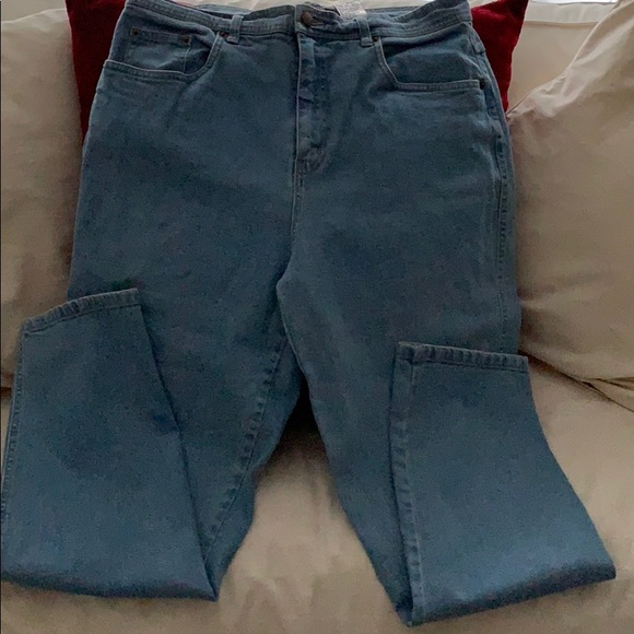 bill blass Denim - Bill Blass women jeans size 14 - pre owned